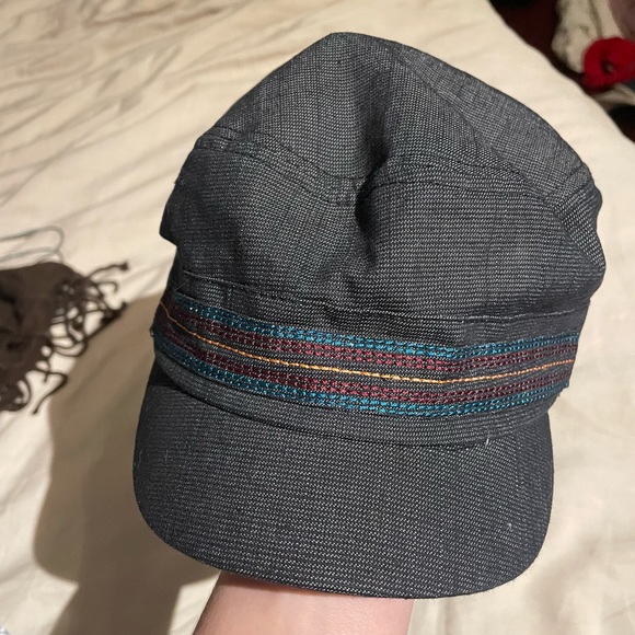 Grey 90s hat - Picture 6 of 6